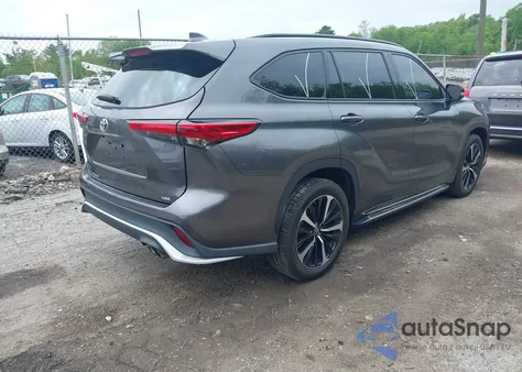 2021 Toyota Highlander Xse z USA, uszkodzony, nr VIN 5TDLZRAH7MS056497